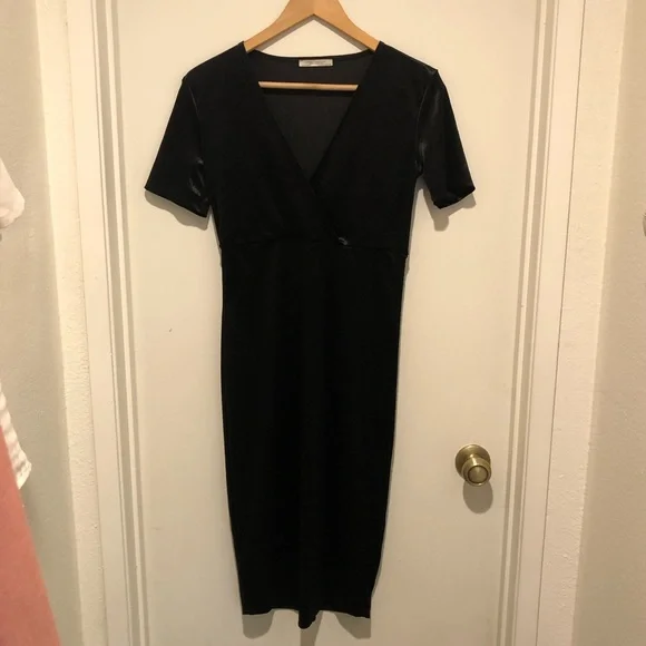 Zara Black Velvet Midi Dress - Picture 2 of 6
